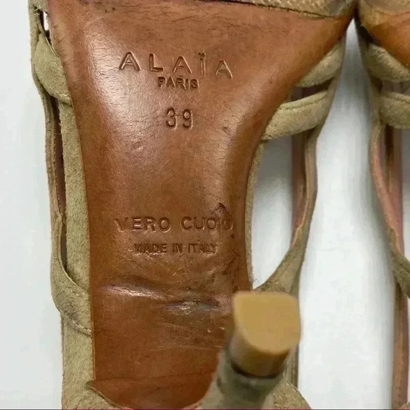 Alaia Paris made in Italy suede kitten heel pointed tor - Picture 6 of 9